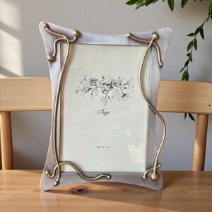 Sage metal photo frame for a 5x7 inch photo, some damage to the stand